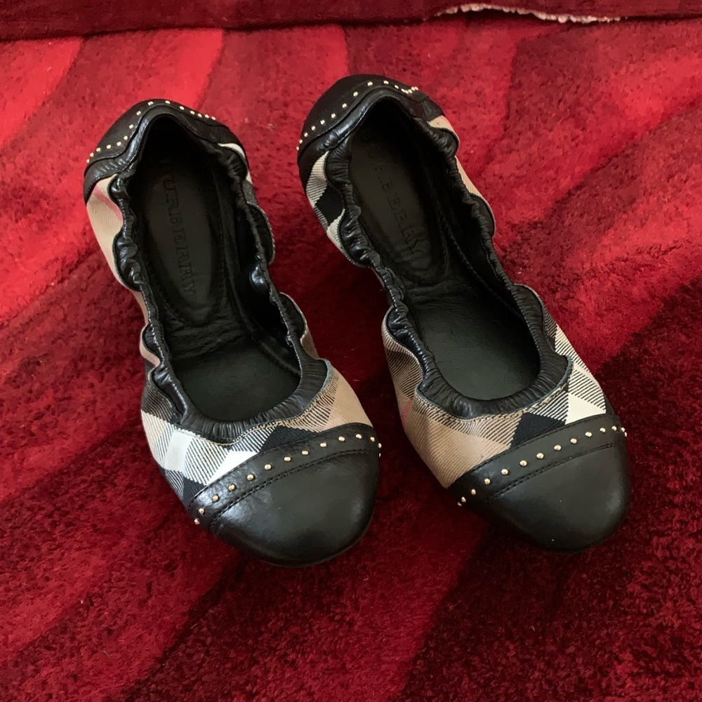 ❤️ AUTHENTIC Burberry  Leather Plaid Print Ballerina Flats
